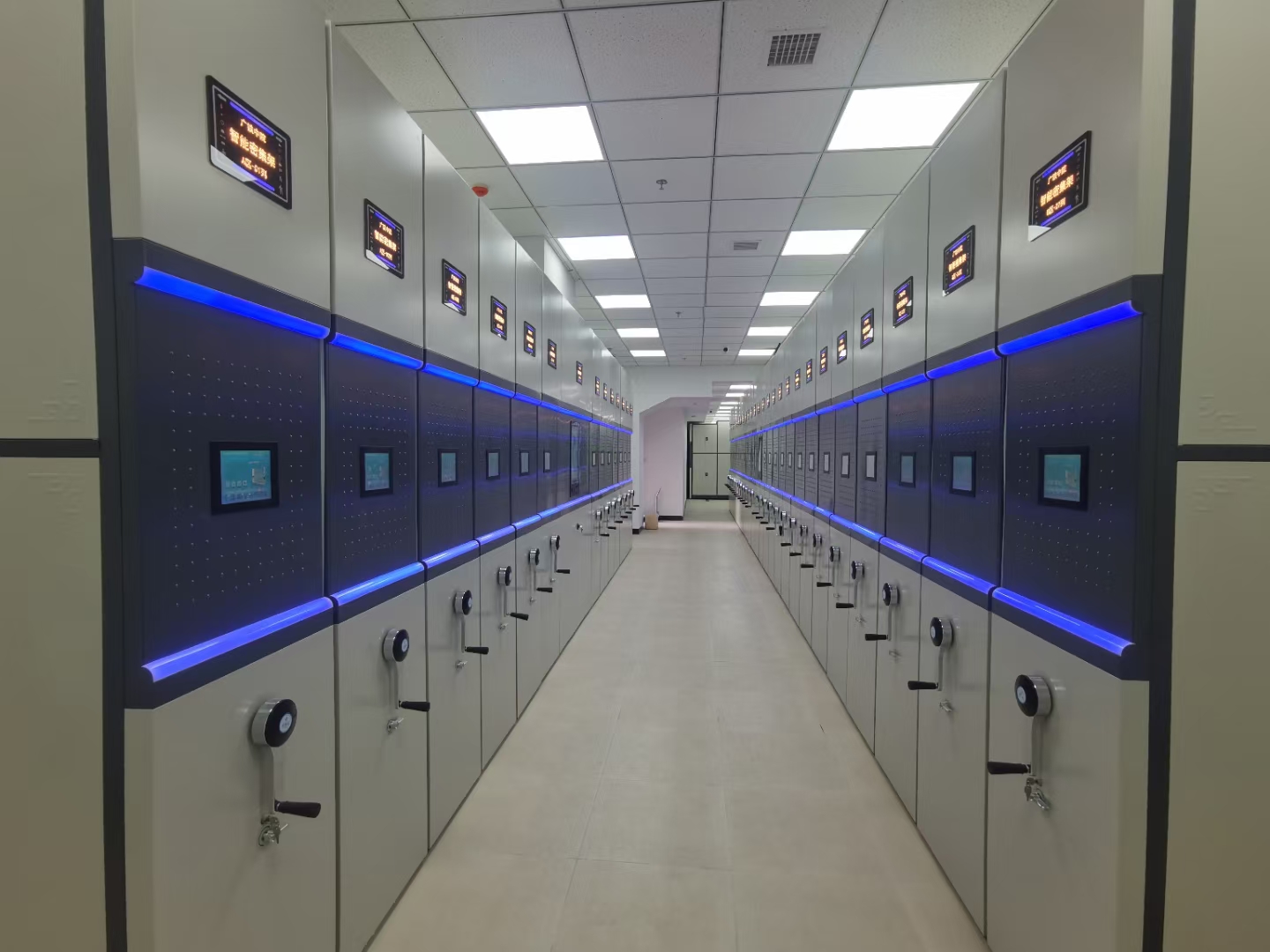 智能密集架 + 人事档案管理:让档案管理更省心「虎恒智能」 智能密集架 + 人事档案管理:让档案管理更省心「虎恒智能」