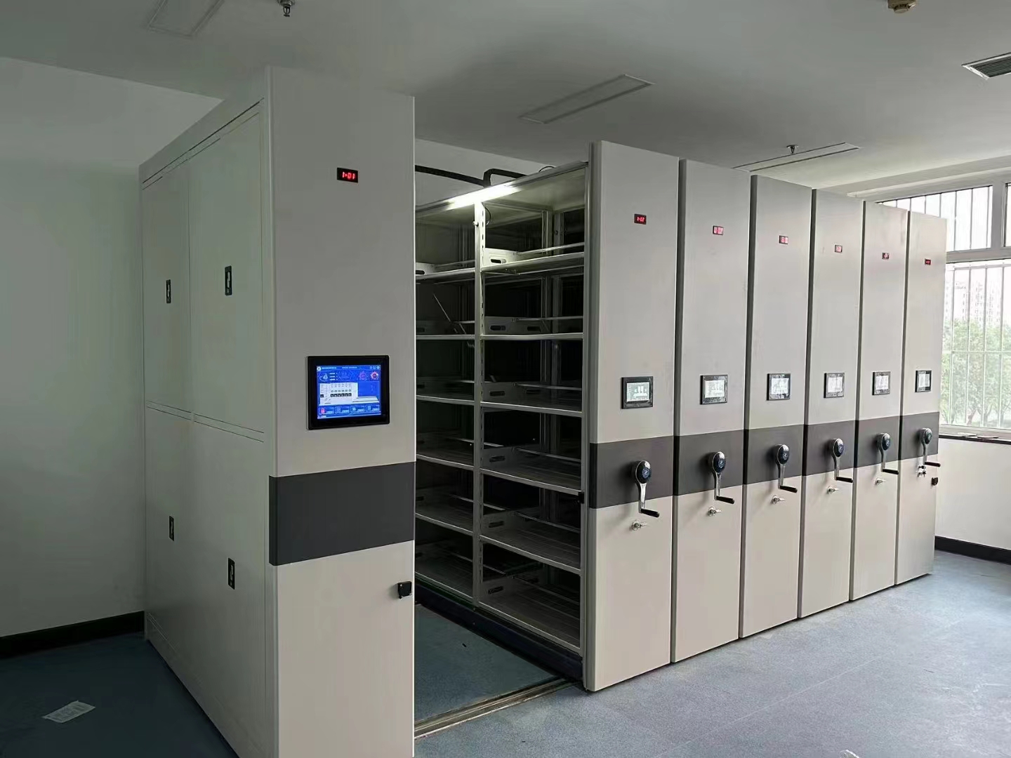 智能赋能空间:档案密集架的数字化存储革命「虎恒智能」 智能赋能空间:档案密集架的数字化存储革命「虎恒智能」