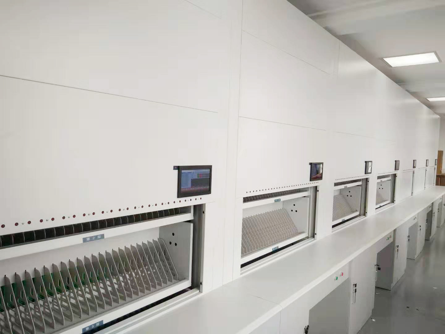 智能回转柜可以用来做衣柜吗？「虎恒智能」